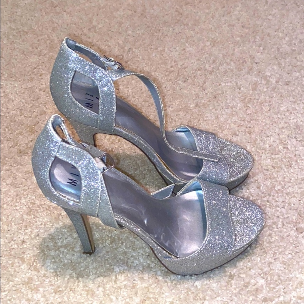 SILVER SPARKLE HEELS - used 1x